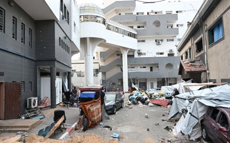 Israeli army withdraws from Gaza's largest hospital