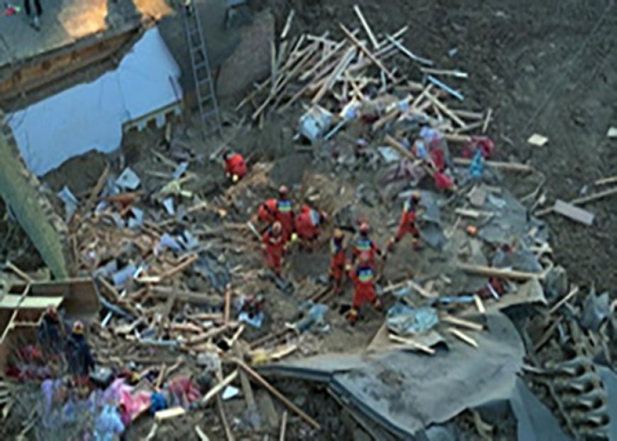 Survivors face subzero temperatures after quake kills over 100 in China