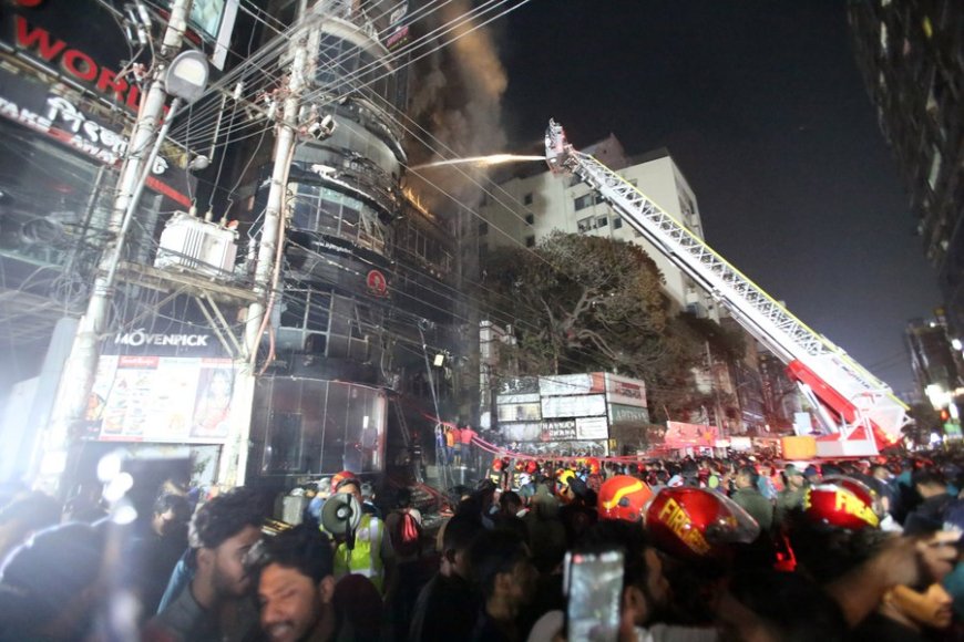 At least 43 dead in Dhaka building blaze