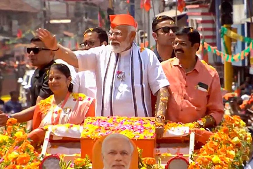 Thousands line streets as Modi holds roadshow in Palakkad