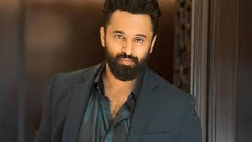 നടന് ഉണ്ണി മുകുന്ദന് മര്ദിച്ചു; പരാതിയുമായി മാനേജര്