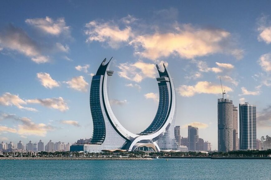 Qatar closes airspace as UK and US tell citizens to shelter in place