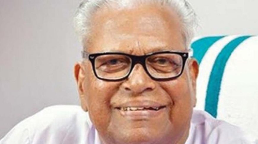 CM, other political leaders make a beeline to meet ailing Achuthanandan
