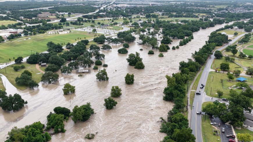 Texas floods death toll climbs to more than 100