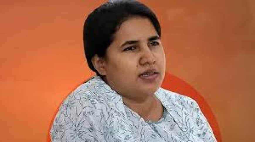 മാസപ്പടി കേസ്: വീണാ വിജയൻ ഉൾപ്പെടെ 13 പേരെ കൂടി കക്ഷി ചേർക്കാൻ നിർദേശിച്ച് ഹൈക്കോടതി