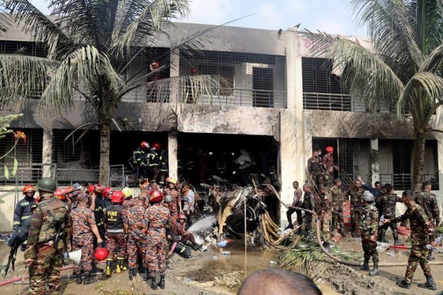 At least 19 killed as Bangladesh air force jet crashes into Dhaka school