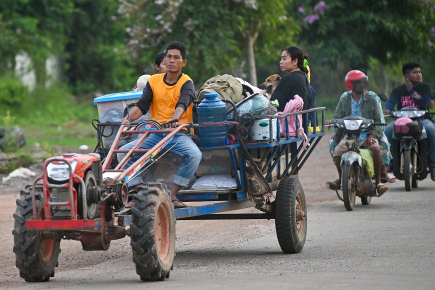 Thailand warns clashes with Cambodia could 'move towards war'