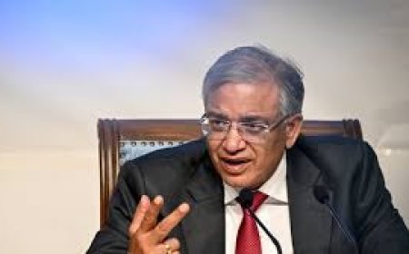 തൃശ്ശൂരിലും ക്രമക്കേടില്ലന്ന് തിരഞ്ഞെടുപ്പ് കമ്മീഷൻ ; എൽഡിഎഫ് യുഡിഎഫ് ആരോപണങ്ങളിൽ അന്വേഷണമില്ല