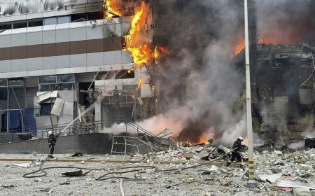 Russia launches biggest wave of strikes on Ukraine for weeks