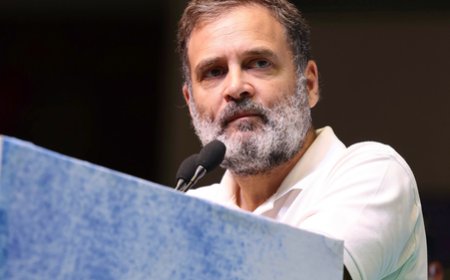 ബെംഗളൂരു ലോക്സഭാ സീറ്റിലെ വോട്ട് തട്ടിപ്പ്;  സുപ്രീം കോടതിയെ സമീപിച്ച് രാഹുൽ ഗാന്ധി