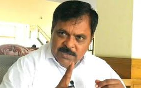 വിവാദവുമായി മുന്നോട്ടുപോകാൻ പാർട്ടിക്ക് സമയമില്ല,  രാഹുല് മാങ്കൂട്ടത്തിലെന്ന വിഴുപ്പ് കോണ്ഗ്രസ് ചുമക്കേണ്ട ആവശ്യമില്ല ; ജോസഫ് വാഴയ്ക്കൻ