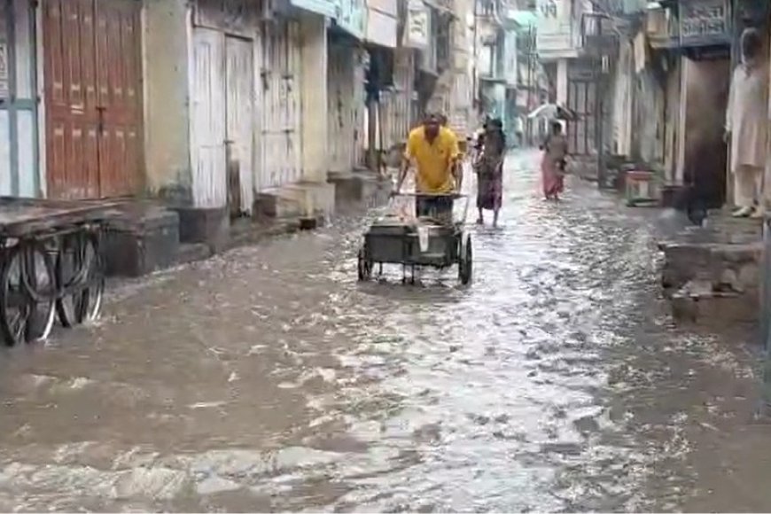 Mumbai reels under torrential rain for 4th day; waterlogging brings city to a halt