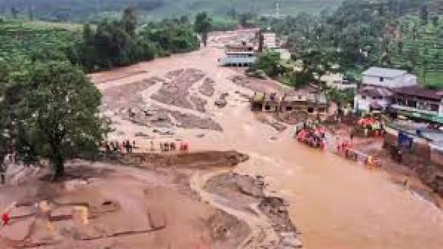മുണ്ടക്കൈ ചൂരല്മല പുനരധിവാസം: 10 കോടി രൂപ മുഖ്യമന്ത്രിക്ക് കൈമാറി യൂസഫലി