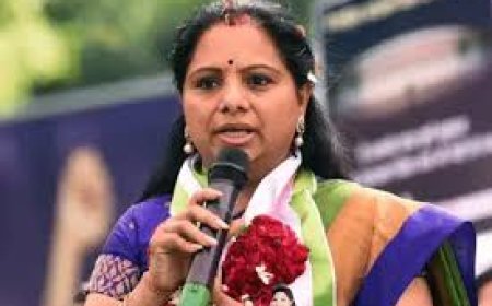 കെ. കവിതയെ ബിആർഎസിൽ നിന്ന് സസ്പെൻഡ് ചെയ്ത് പിതാവ്  കെസിആർ