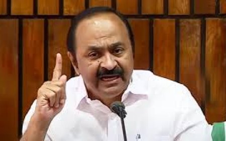 കോൺഗ്രസുകാരനെ മർദ്ദിച്ച നാലു ഉദ്യോഗസ്ഥരും കാക്കിയിട്ട് വീടിന് പുറത്തിറങ്ങില്ല'; വി ഡി സതീശൻ
