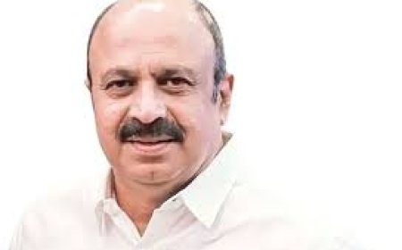ബലാത്സംഗ കേസ്: നടന് സിദ്ദിഖിന് വിദേശത്ത് പോകാന് അനുമതി