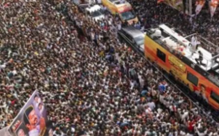 സംസ്ഥാന പര്യടനം നിർത്തിവച്ച് വിജയ്; 20 ലക്ഷം ധനസഹായം പ്രഖ്യാപിച്ചു