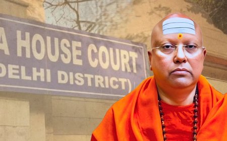 Pics with air hostesses: Chats from Delhi 'godman' Chaitanyananda’s phone reveal shocking details