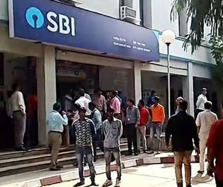 കര്‍ണാടകയില്‍ വന്‍ ബാങ്ക് കൊള്ള: മുഖംമൂടി ധരിച്ചെത്തി, മാനേജരെയും ജീവനക്കാരെയും കെട്ടിയിട്ടു; ബാങ്കില്‍ നിന്ന് എട്ടുകോടിയും 50 പവനും കവര്‍ന്നു