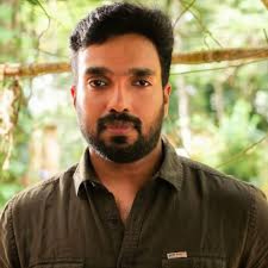 ഓപ്പറേഷൻ നുംഖോർ; അമിത് ചക്കാലയ്ക്കലിനെ കേന്ദ്രീകരിച്ച് അന്വേഷണം