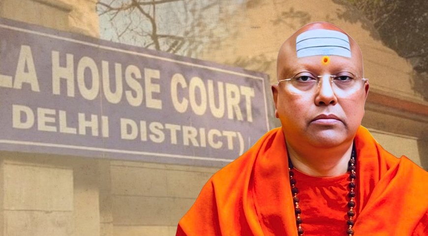 Pics with air hostesses: Chats from Delhi 'godman' Chaitanyananda’s phone reveal shocking details