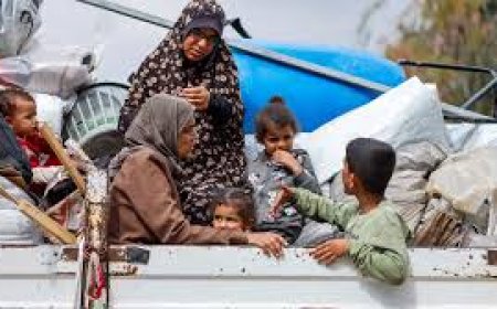 Israel pulling troops back, displaced families head to north Gaza