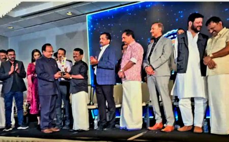 ജോർജ് തുമ്പയിലിന്  ഇന്ത്യ പ്രസ് ക്ലബിന്റെ 'പയനിയർ ഇൻ ജേർണലിസം' അവാർഡ്