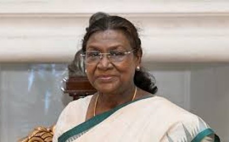 രാഷ്ട്രപതി ദ്രൗപദി മുര്മു കേരളത്തിലെത്തി, നാളെ ശബരിമലയില്