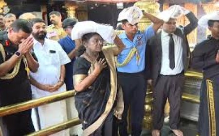 President Murmu offers prayers at Sabarimala temple