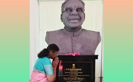 President Murmu unveils statue of KR Narayanan in Kerala, recalls his emphasis on education