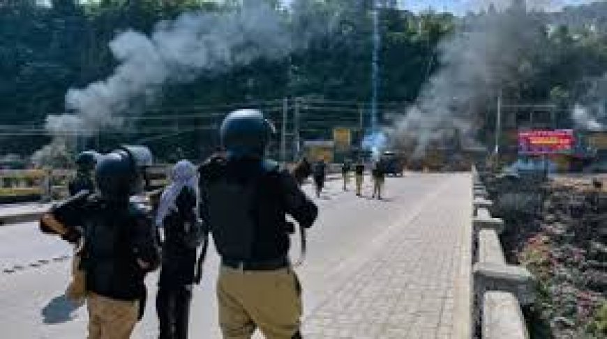 പാക്ക് അധിനിവേശ കശ്മീരില്‍ സംഘര്‍ഷം രൂക്ഷം ; സൈനിക നടപടിയില്‍ എട്ട് സിവിലിയന്മാര്‍ കൊല്ലപ്പെട്ടു