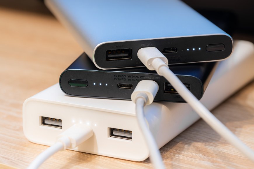 Emirates bans use of power banks on flights