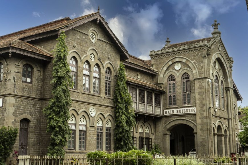 Which Indian city is called the Oxford of the East?