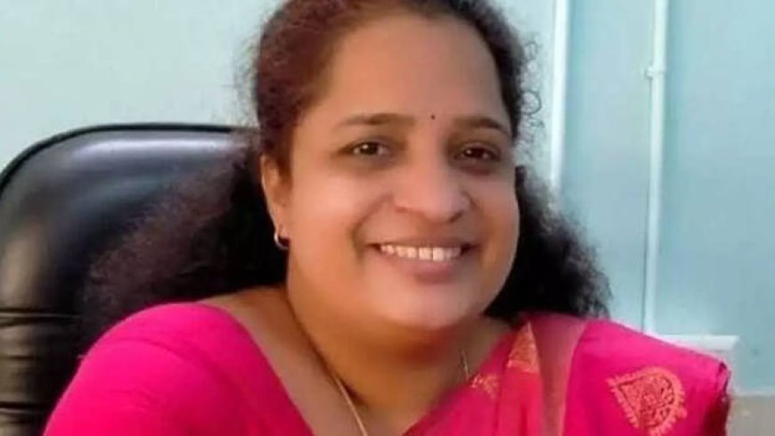 CPI-M woman leader fined for taking photos inside courtroom