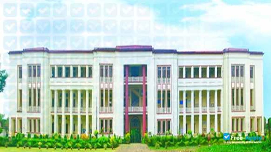 President Murmu hails St. Thomas College’s 75-year legacy of learning and social justice