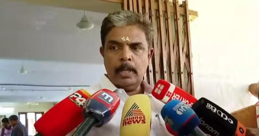 ശബരിമല സ്വർണക്കൊള്ള: മുരാരി ബാബുവിനെ കസ്റ്റഡിയിൽ വിട്ടു
