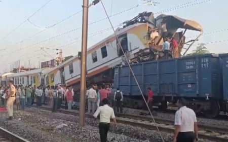5 killed as passenger train rams goods train in Chhattisgarh's Bilaspur, rescue on