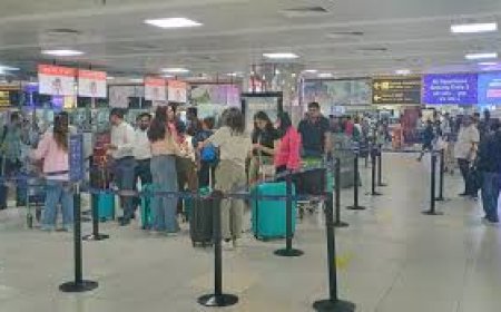 സാങ്കേതിക തകരാര്‍; ഡല്‍ഹി വിമാനത്താവളത്തില്‍  800 വിമാന സര്‍വീസുകള്‍ വൈകി