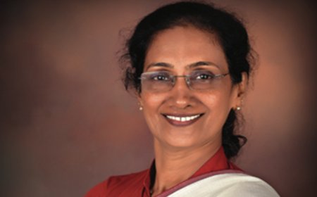 Councillor quits Congress, joins Aam Aadmi in Kozhikode