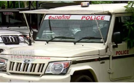 തൃശൂർ രാഗം തിയേറ്റർ നടത്തിപ്പുകാരന് കുത്തേറ്റു