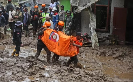 At least 10 people killed in Indonesia floods, landslides