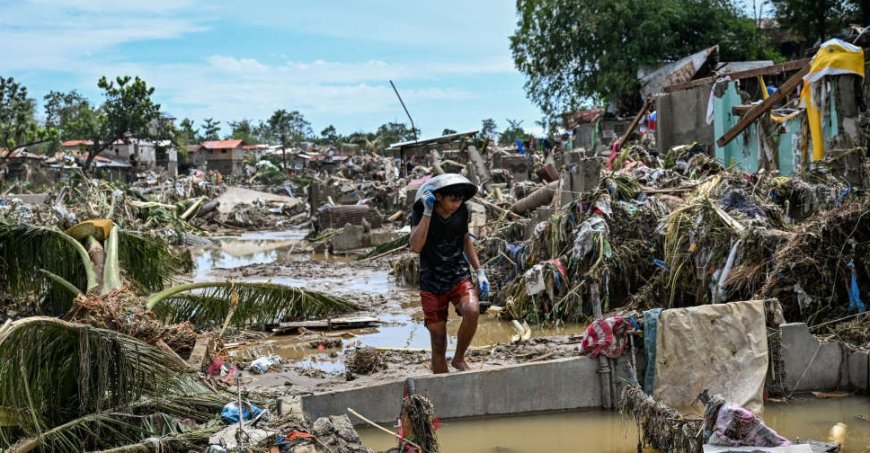 Typhoon Kalmaegi hits Vietnam after killing at least 114 in Philippines
