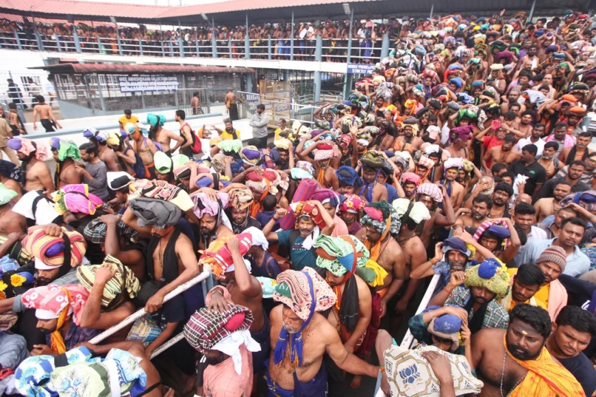 Heavy rush in Sabarimala; devotees complain of no facilities, lack of management