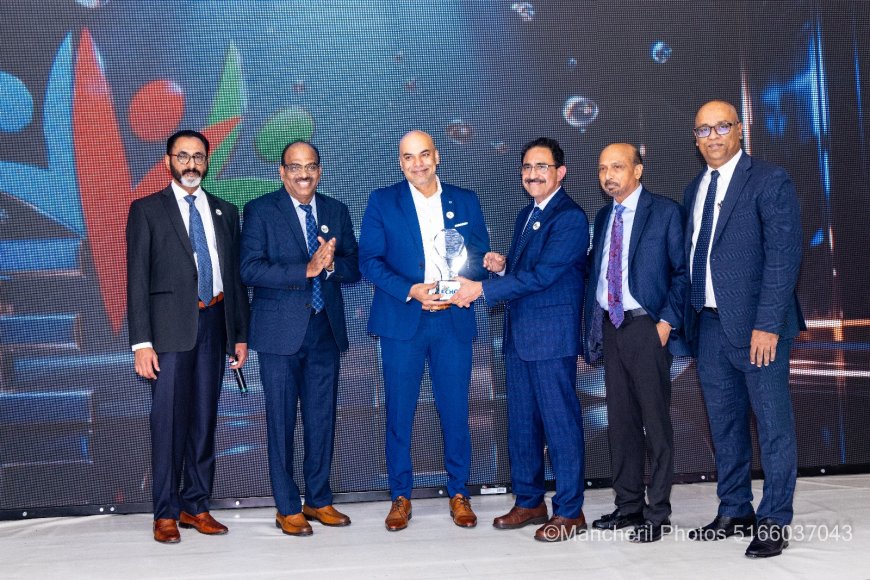 എക്കോ ഫാമിലി നൈറ്റ് പ്രൗഡ്ഢഗംഭീരമായി നടത്തപ്പെട്ടു; ഡോ. ബേബി സാം ശാമുവേലിന് ഹ്യുമാനിറ്റേറിയൻ അവാർഡ് സമ്മാനിച്ചു