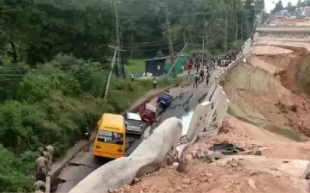 കൊല്ലം കൊട്ടിയത്ത് ദേശീയപാത തകര്‍ന്നു; വന്‍ ദുരന്തം ഒഴിവായത് തലനാരിഴക്ക്