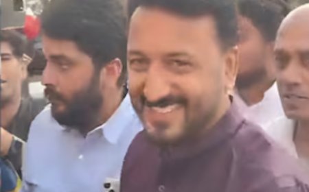 പതിനഞ്ചാം ദിവസം ഒളിവുജീവിതം അവസാനിപ്പിച്ച് രാഹുൽ മാങ്കൂട്ടത്തിൽ; പാലക്കാടെത്തി വോട്ട് ചെയ്തു