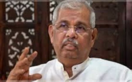 &#039; വി സിയെ കോടതി തീരുമാനിക്കാം എന്നത് ശരിയല്ല&#039;; സുപ്രീം കോടതി ഉത്തരവിനെതിരെ ഗവർണർ