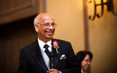 സാം നീലാമ്പള്ളി ഒരപൂർവ വ്യക്‌തിത്വം: അനുസ്മരണം,  അബ്‌ദുൾ പുന്നയൂർക്കുളം