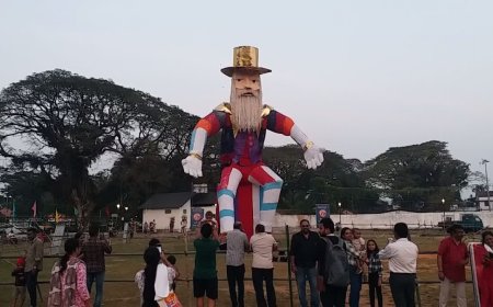 പുതുവത്സരത്തെ വരവേൽക്കാൻ കൊച്ചി ഒരുങ്ങി : ഇത്തവണ  കത്തിക്കുക   രണ്ട് പാപ്പാഞ്ഞിമാരെ