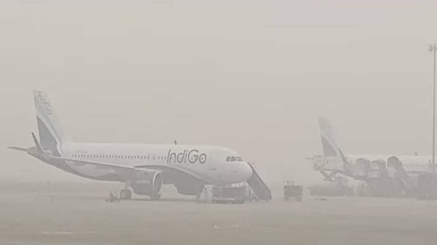 Delhi fog: Air India, IndiGo warn of flight delays